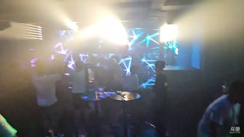 【户外】赛文柒Seven的精彩时刻 20230330 02点场