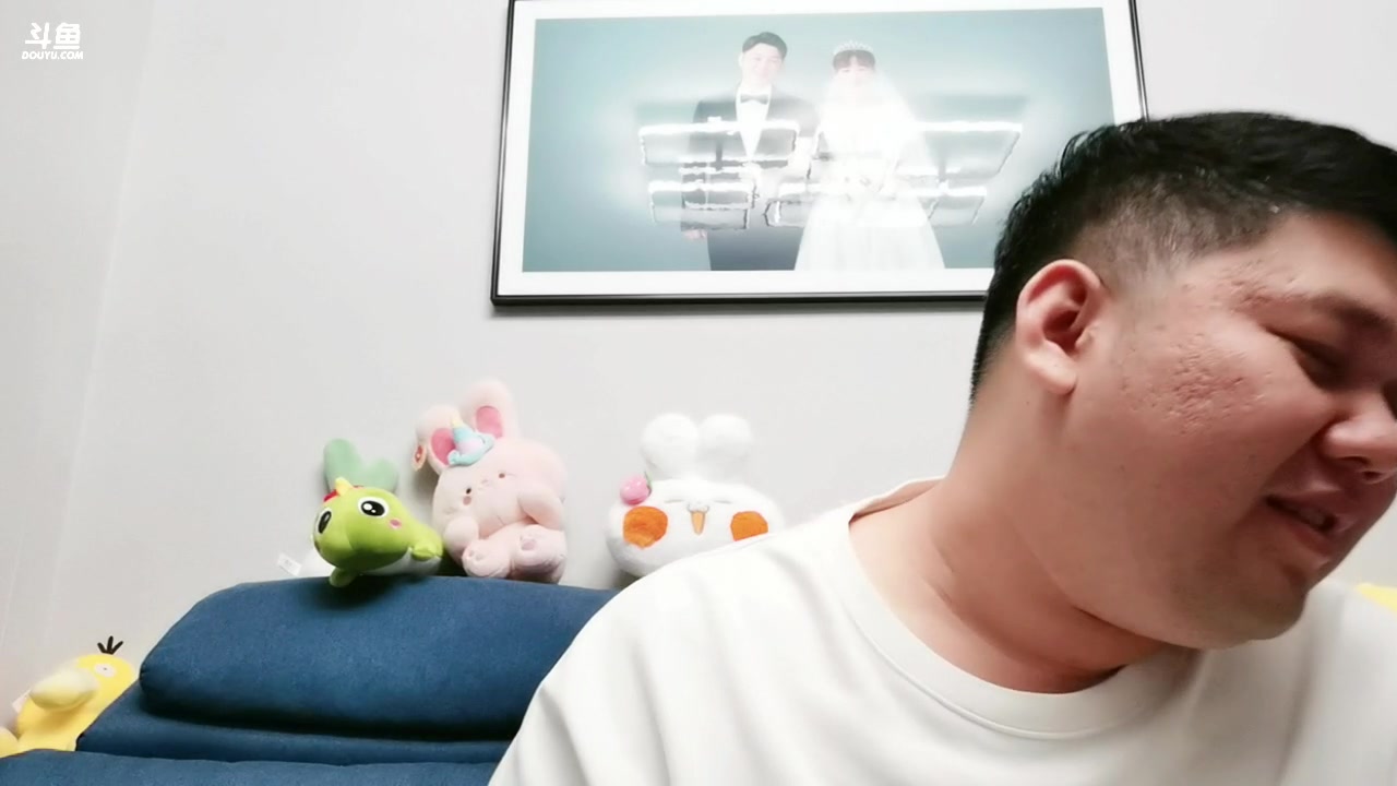 【2023-03-31 01点场】尐表哥：出个门，晚点播！