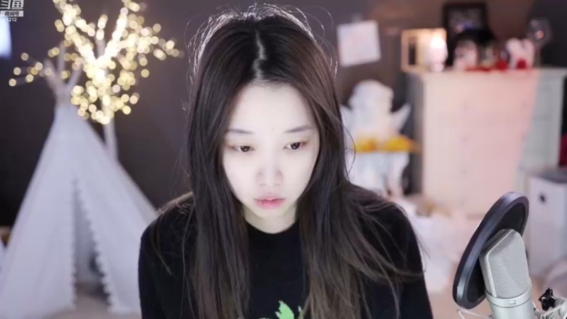 【2023-04-02 17点场】小肉球阿：爱笑的女孩运气不会差~