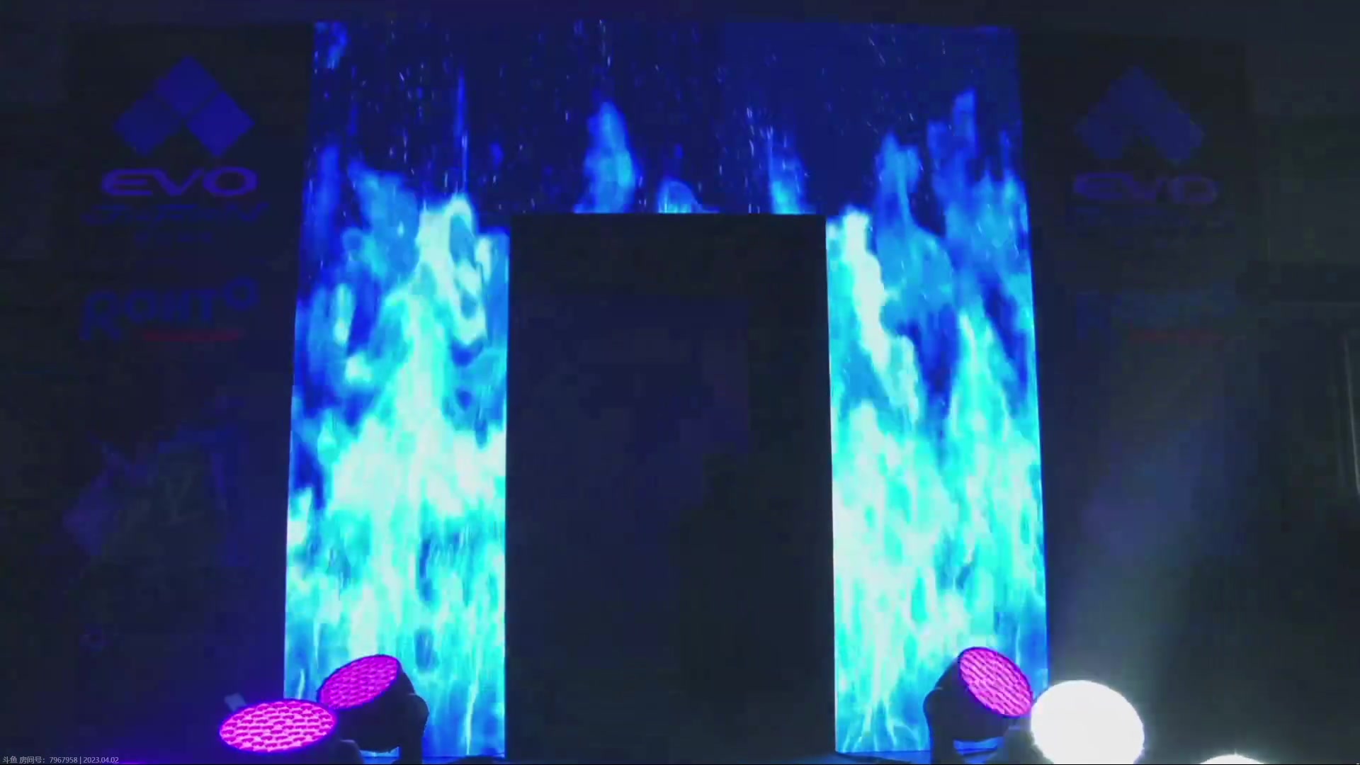 【2023-04-02 12点场】猫叔灬灬：【猫叔】开箱一个生日礼物，哈哈~~~