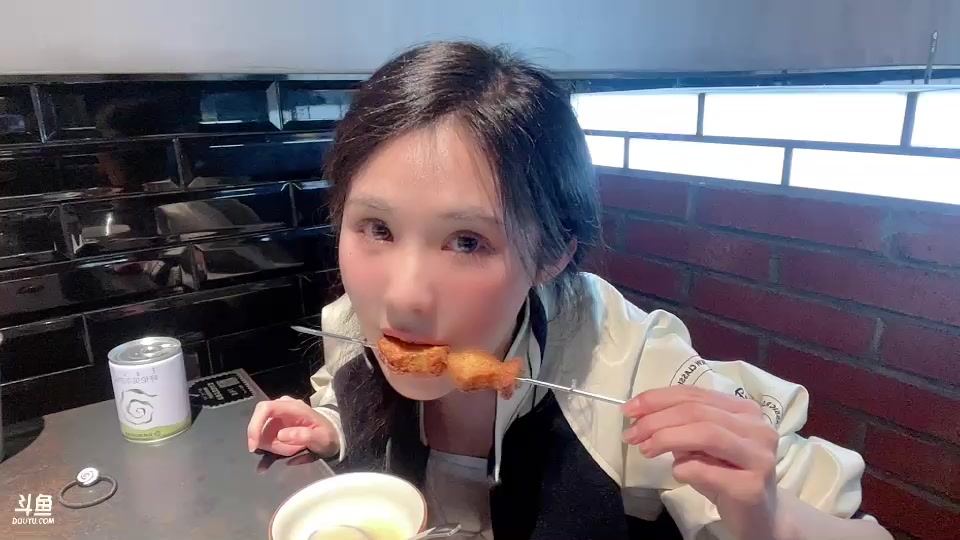 【2023-04-03 17点场】不2不叫周淑怡：淑怡：今天7点播