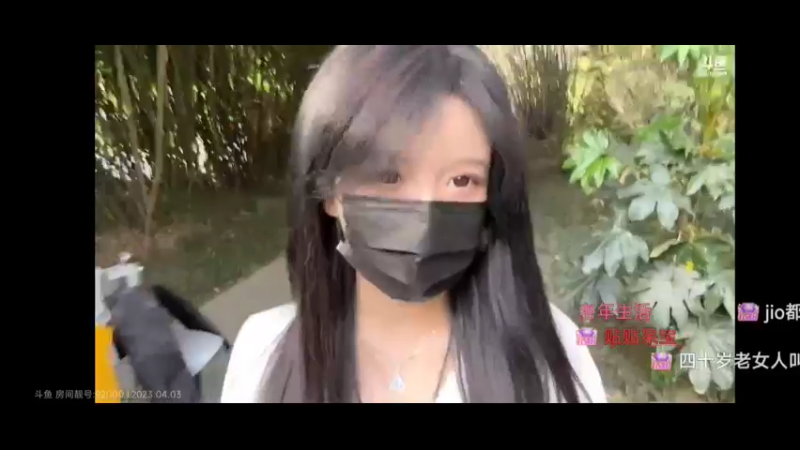 下午五点刚过，呆妹就说好饿啊