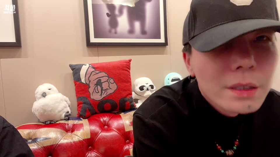 【2023-04-04 00点场】douyu小漠：小漠：惠普暗夜精灵