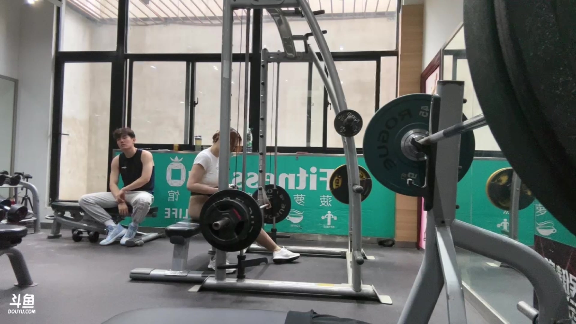 【2023-04-05 16点场】胸肌很大的良小伞：和老队友连麦二路！ 巨龙族集合！