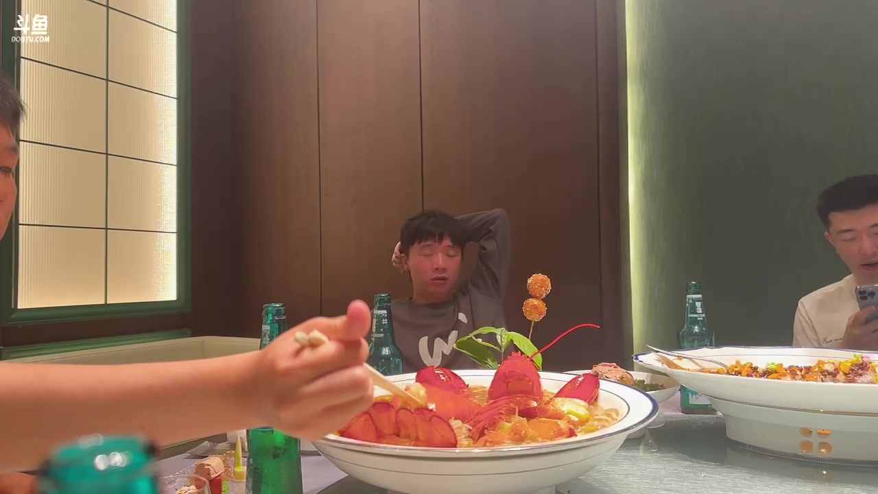 【2023-04-05 18点场】A妹A妹：【呆猪】无上限合砍 不打完不下播