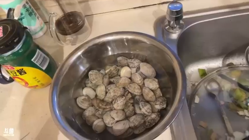 ”何家传承500年的花蛤做法“学到就是赚到！