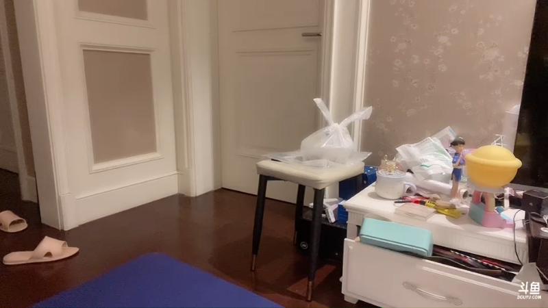 我在斗鱼看不2不叫周淑怡直播英雄联盟