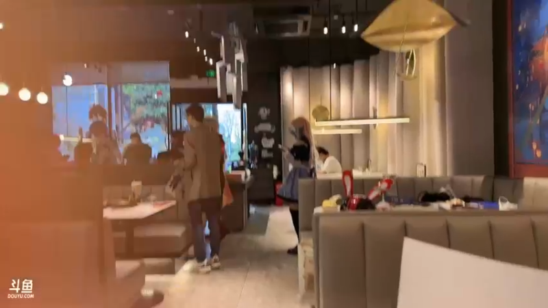 【2023-04-03 15点场】不小葵：今日必胜客主题店户外！