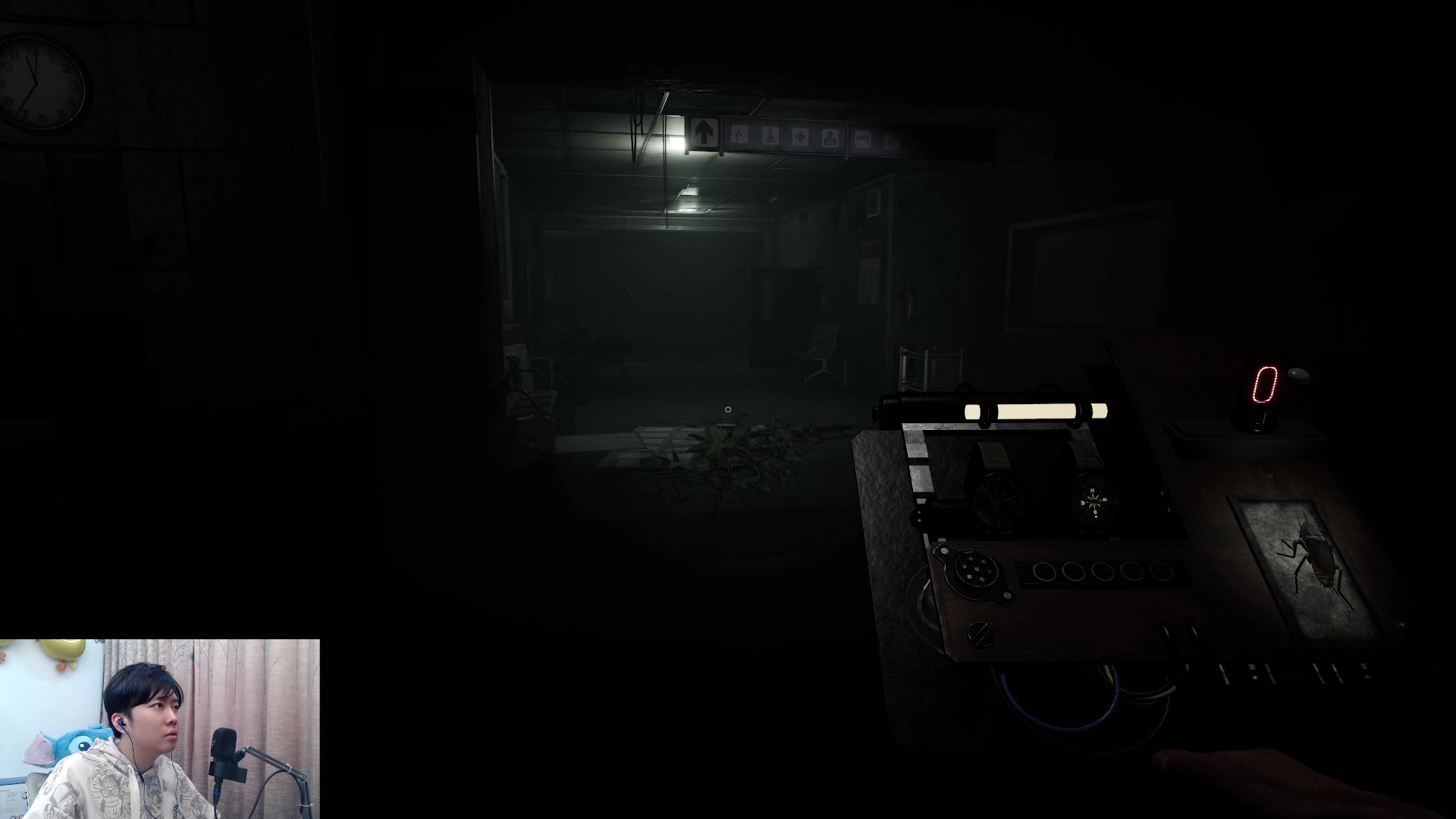 【2023-04-07 01点场】机长YG：【机长】恐怖游戏专门直播间！直播中！