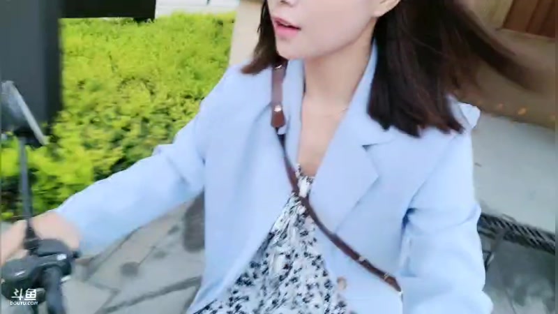 【2023-04-06 18点场】百变姑姑肖淑洁：做个快乐有趣的人。