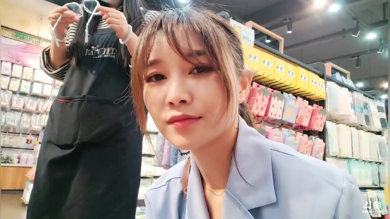 【2023-04-06 20点场】百变姑姑肖淑洁：做个快乐有趣的人。