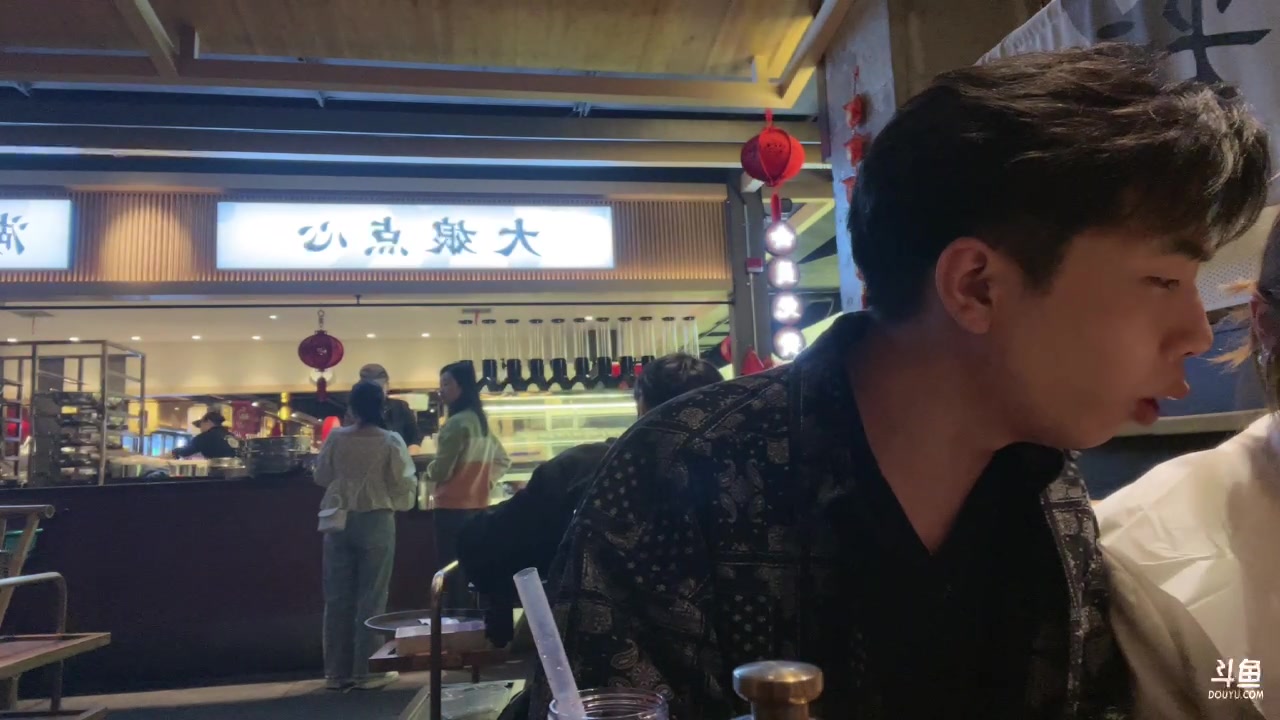 【2023-04-08 19点场】秀才冷男：【小奶团】主机男孩回来了~！