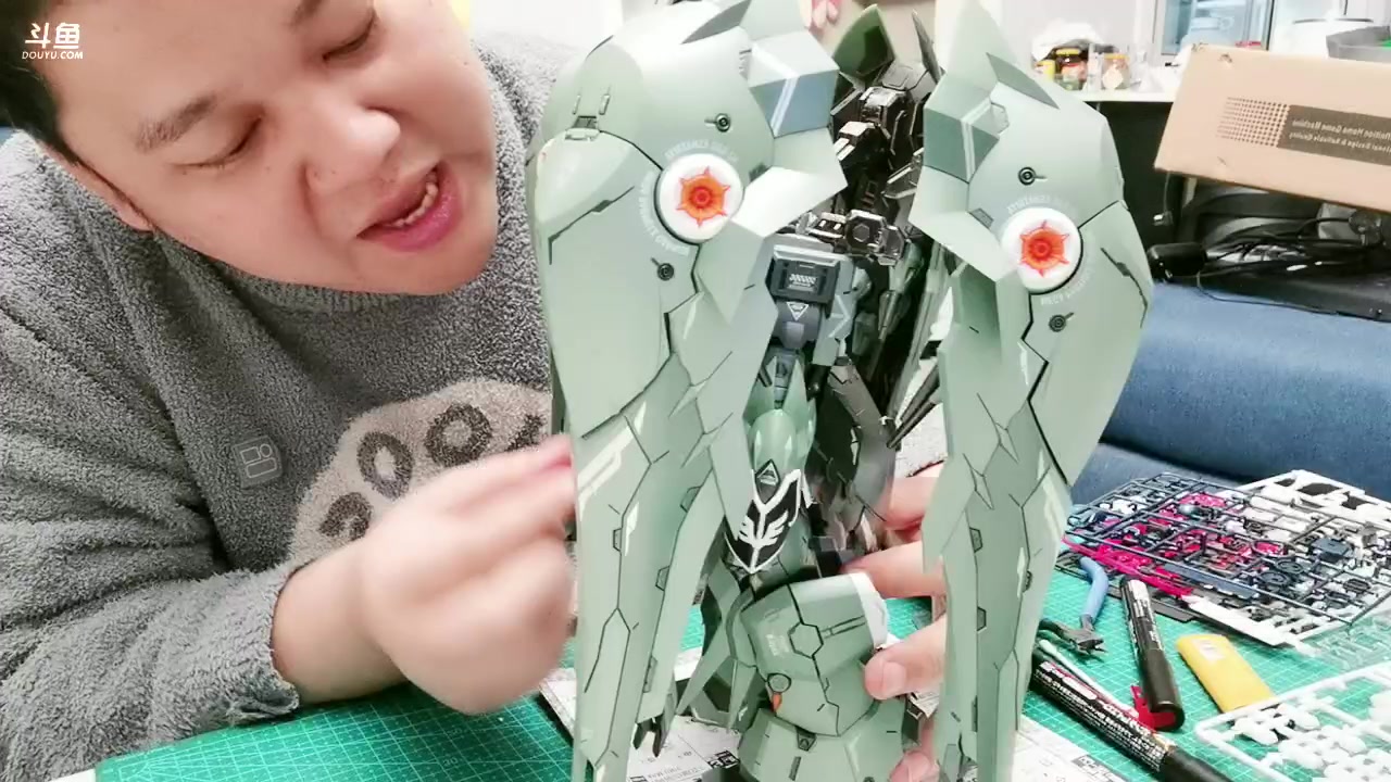 【2023-04-10 02点场】尐表哥：四月的熬一宿！