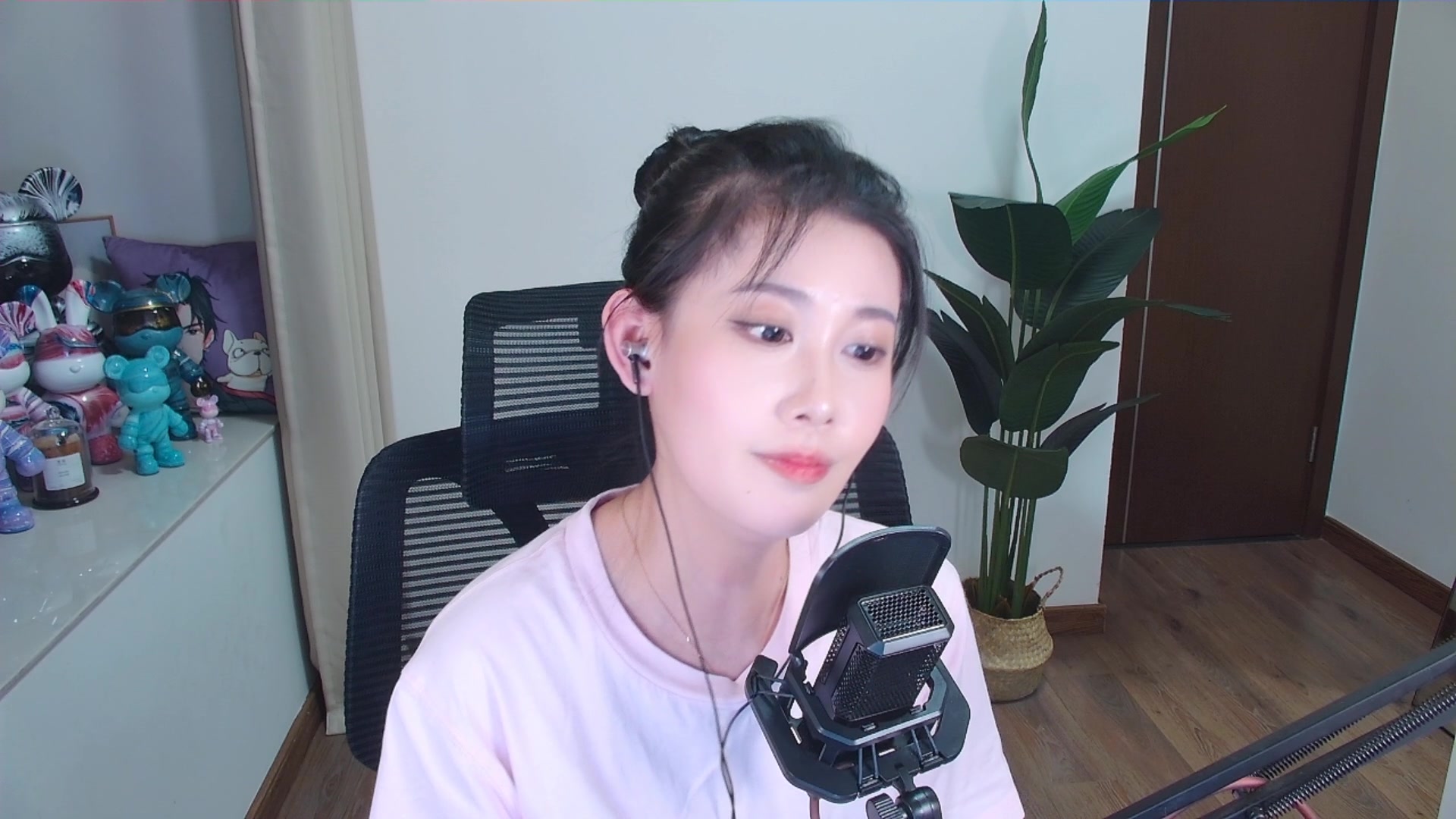 【2023-04-08 06点场】憨批姐姐沫萱：【大姨】渡个劫吧