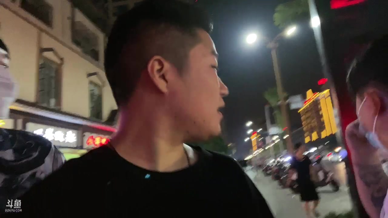 【2023-04-11 20点场】小狮子lionkk丶：云南散心，随缘直播！记得续牌子哦！