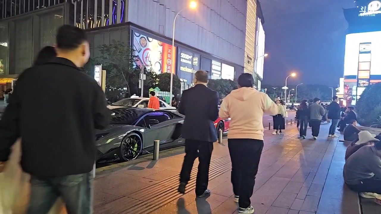 【2023-04-07 18点场】蓝战非OvO：长沙日常，九号继续环游