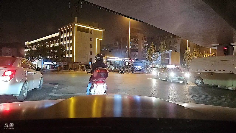 我在斗鱼看赛文柒Seven直播户外