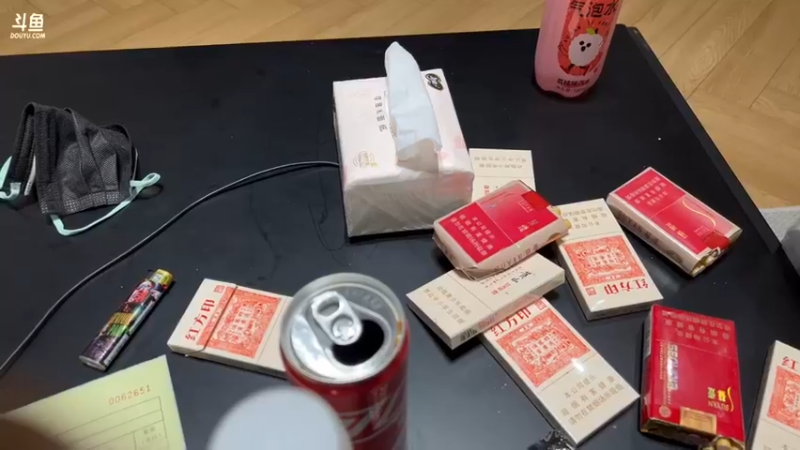 【2023-04-11 20点场】三酒OuO：桌子十二号才能送到 真的很想上班