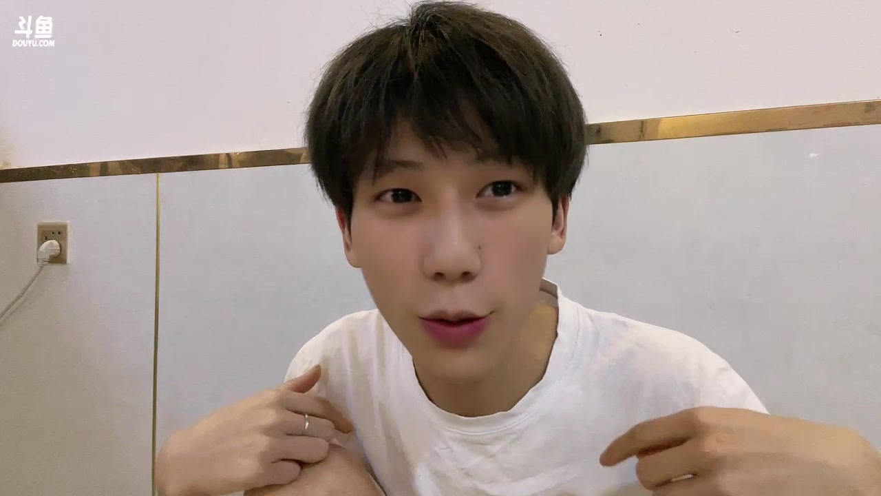 【2023-04-12 21点场】野猪九月：【小奶团】新东方青训厨师长！