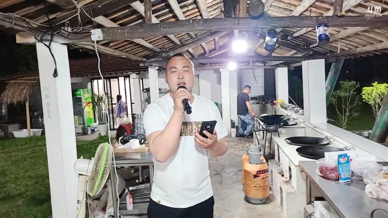 【2023-04-13 19点场】洪湖小肖：一直玩一直爽day7