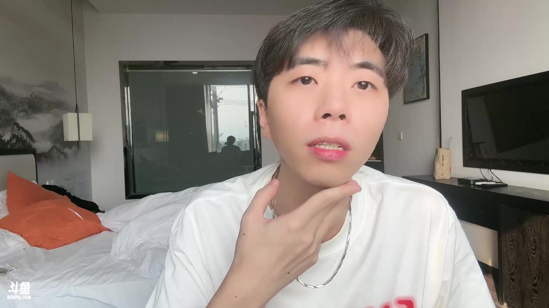 【2023-4-12 17点场】秀才冷男:【小奶团】云南之旅~泼水节！！