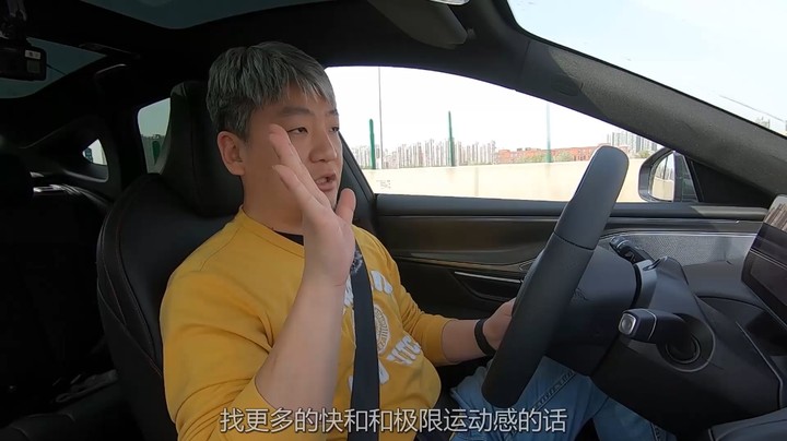 小鹏P7i：动力是真猛，这车能扛得住吗？