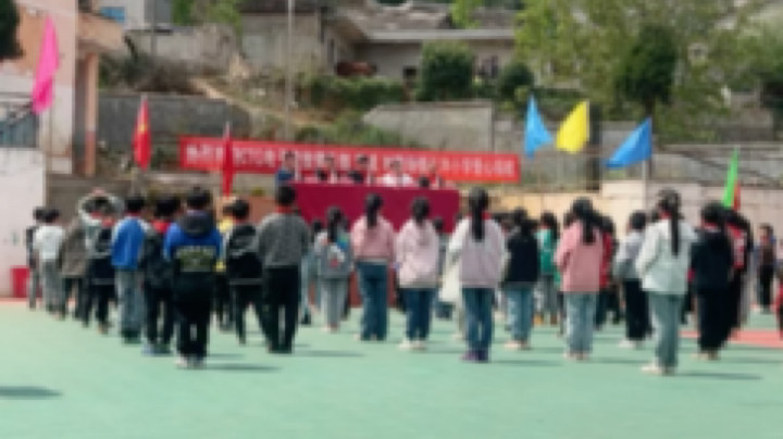 做公益一直在路上[弹幕梗合理]