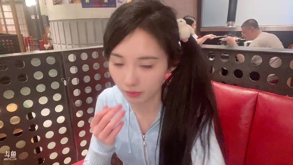 【2023-04-15 20点场】不2不叫周淑怡：蛋宝：好多人啊