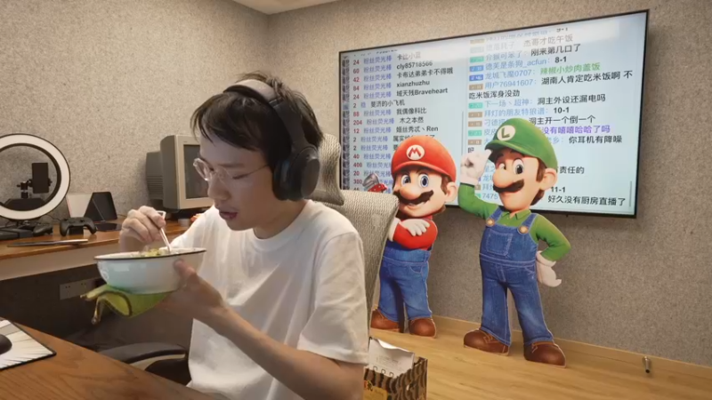【2023-04-16 14点场】超级小桀：我可能玩了假的马里奥