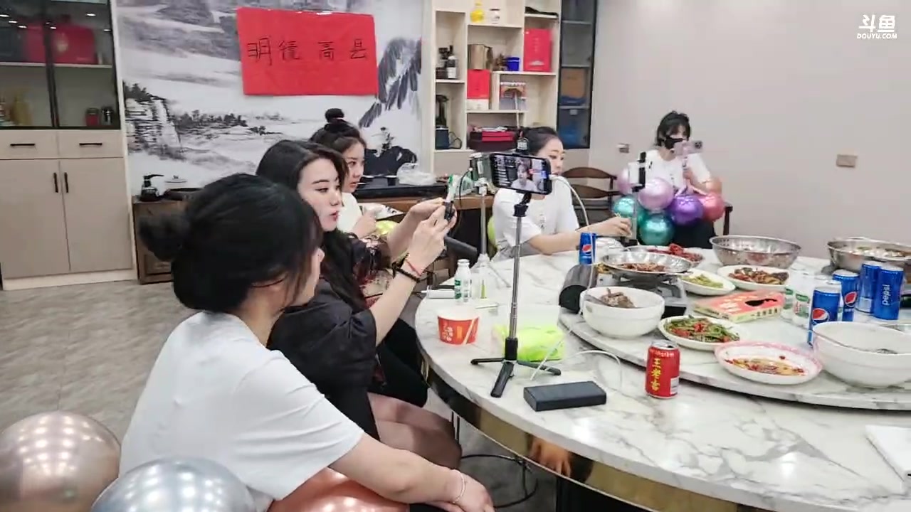 【2023-04-16 20点场】洪湖小肖：一直玩一直爽day10
