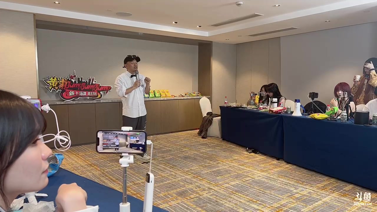 【2023-04-17 20点场】果冻cc007：在谢彬直播间