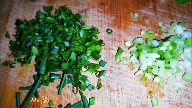 《美食》小葱煎鸡蛋