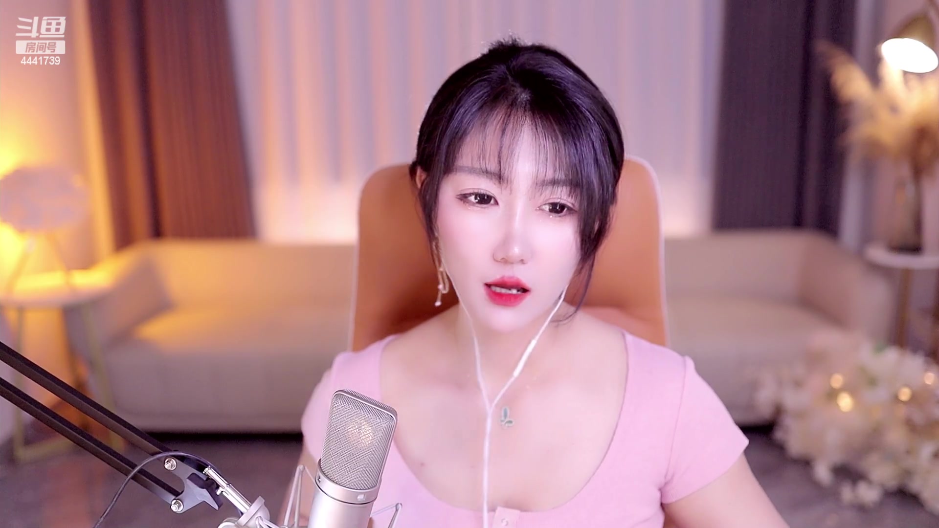 【2023-04-18 23点场】Jue美娘：用心服务好每位消费者