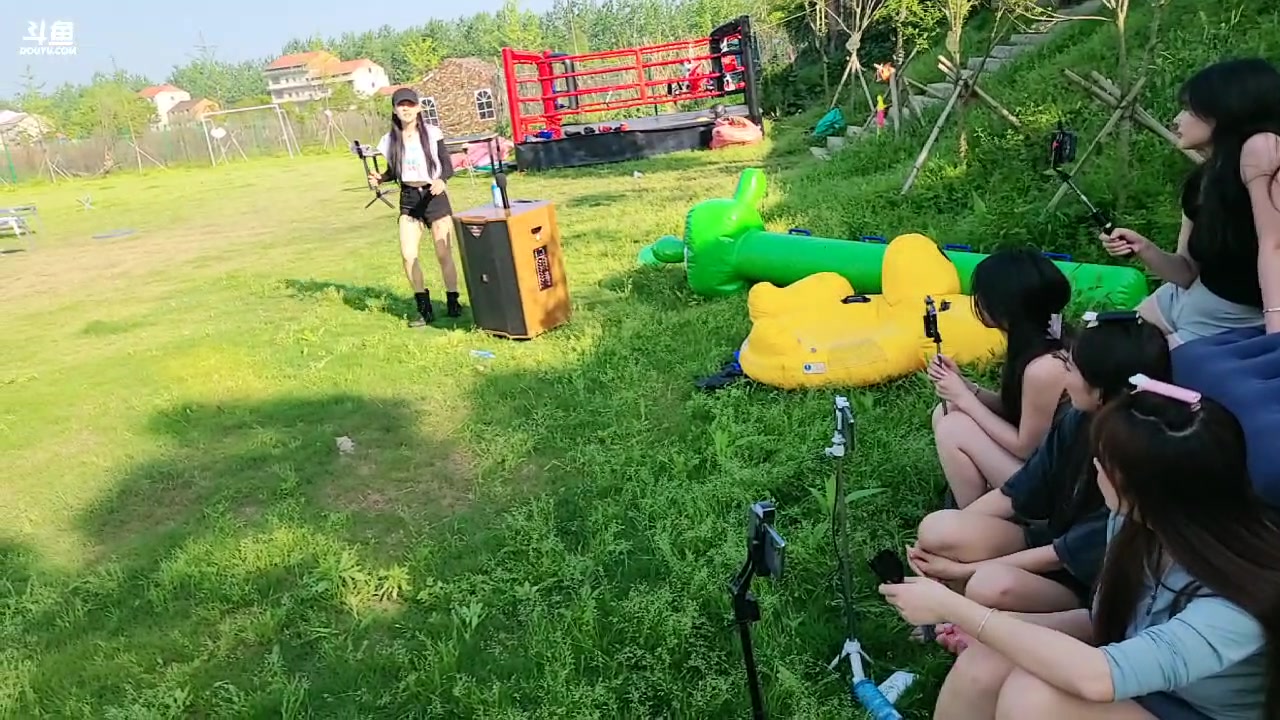 【2023-04-20 16点场】洪湖小肖：一直玩一直爽day13