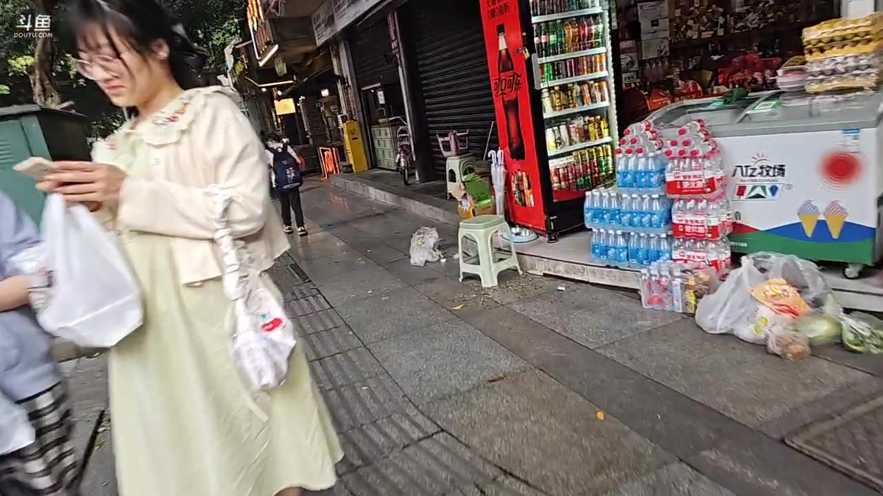 【2023-04-20 16点场】蓝战非OvO：我在乐山，环游37天