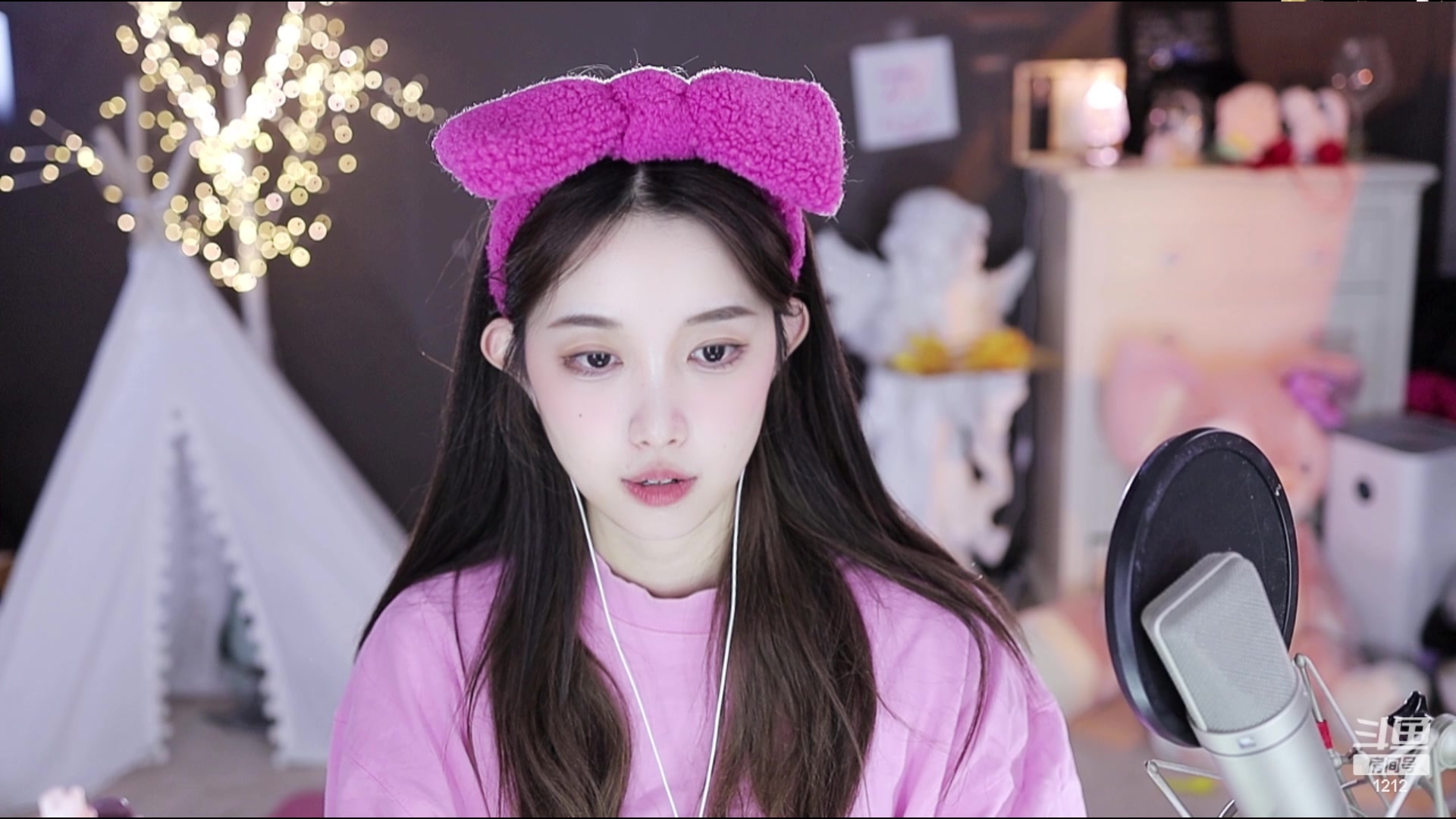 【2023-04-21 20点场】小肉球阿：爱笑的女孩运气不会差~~~