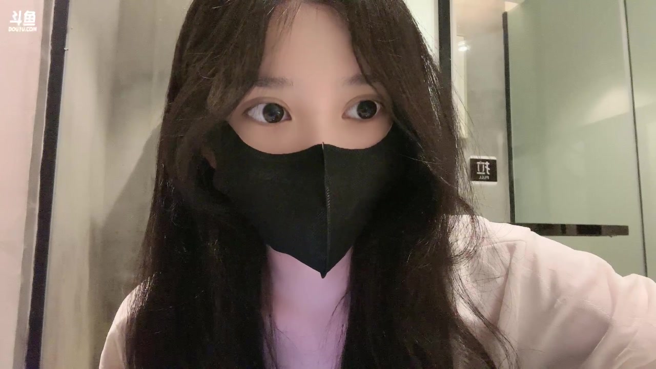 【2023-04-21 22点场】若若跑的贼快：和平小店开始营业啦！不懂的弹幕问~