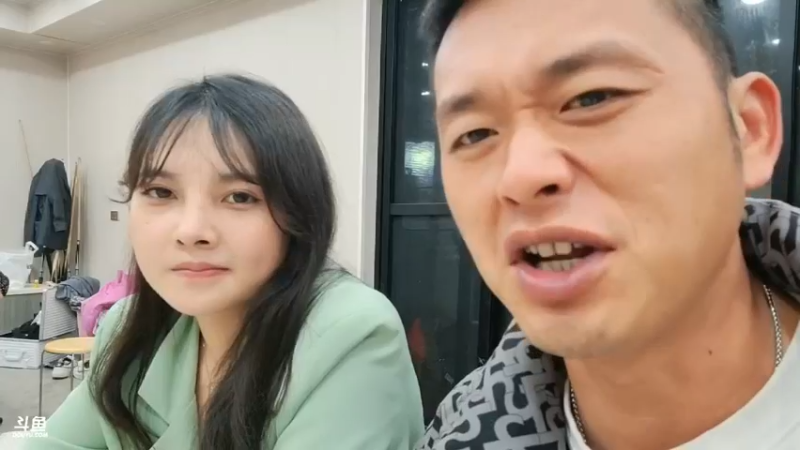 肖哥想让大哥刷，大哥还是淡定