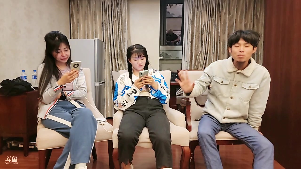 【2023-04-22 23点场】大嘴love：【横店】梦幻之旅