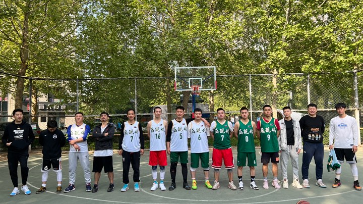 【2023-4-22 16点场】大冯大冯大冯:后现代篮球争霸赛直播间