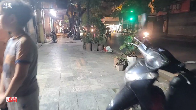 【户外】叶子户外的精彩时刻 20230423 00点场