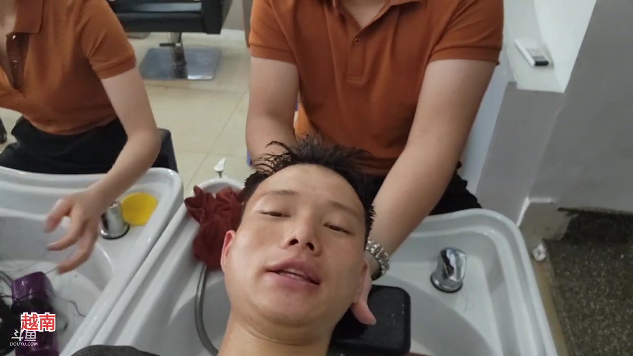 【2023-04-18 10点场】叶子户外：《纪实直播》越南day2