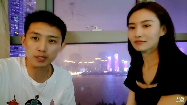 博哥和美女玩游戏，美女真好看啊