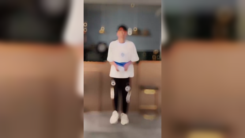 看我踢的怎么样