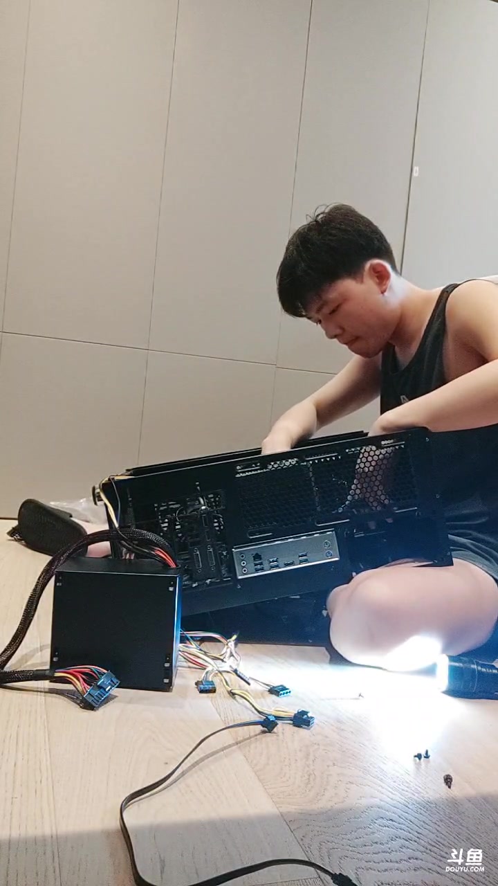 【2023-04-24 12点场】辛巴imb丶丶：偷偷播一下 800分上王者