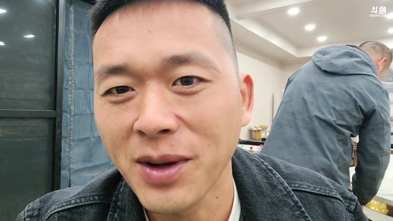 【2023-04-25 18点场】洪湖小肖：家人们这些天会有点事