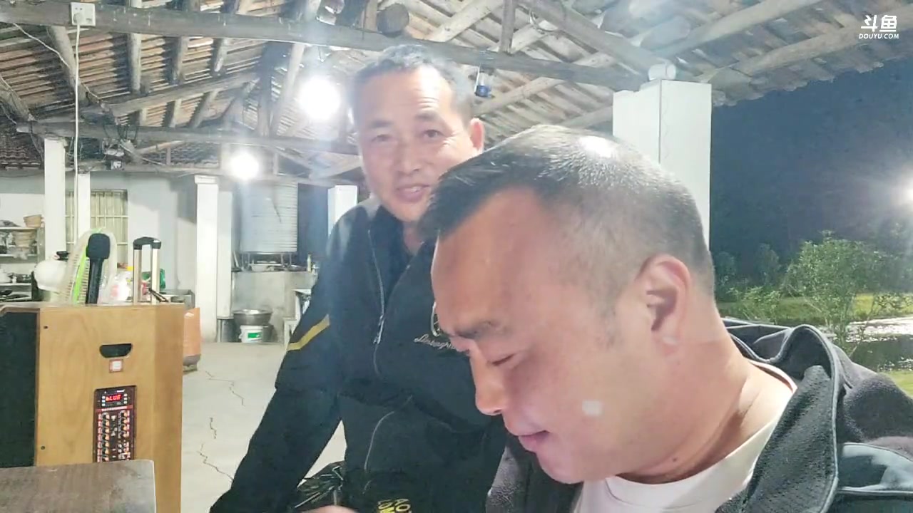 【2023-04-26 19点场】洪湖小肖：家人们这些天会有点事