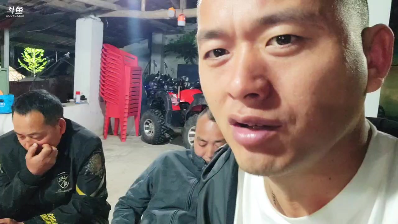 【2023-04-26 22点场】洪湖小肖：家人们这些天会有点事