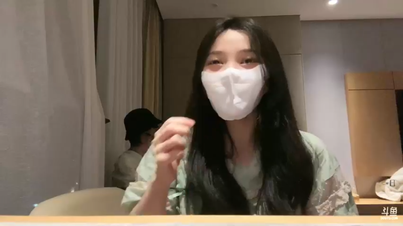 【2023-04-27 22点场】菜到极致小兰摧：【白银双倍】在延吉吃烤肉！