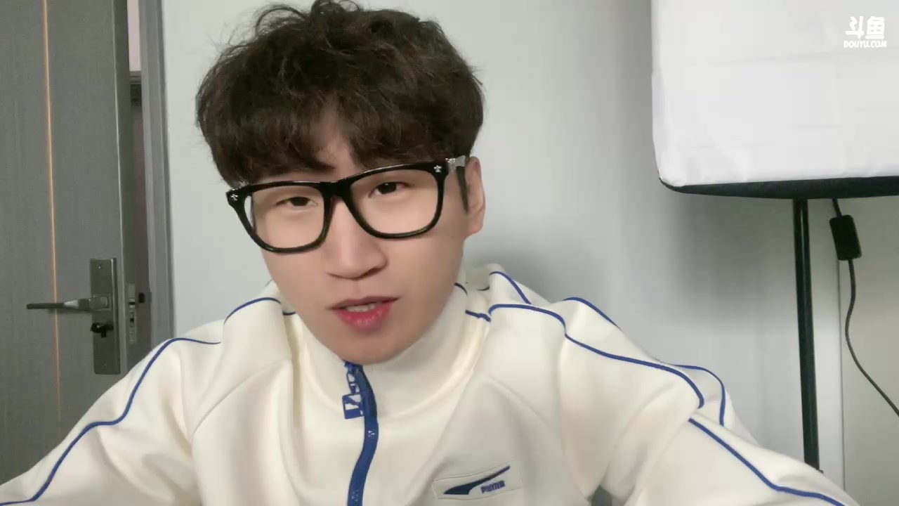 【2023-04-27 14点场】阿俊丶ll：【阿俊】停电了晚点播